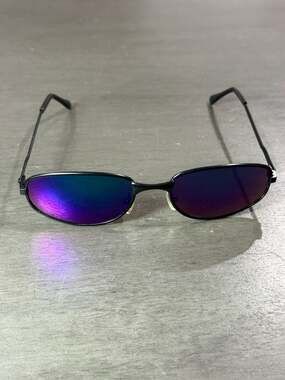 Vintage 90s Style Metal Frame Sunglasses
